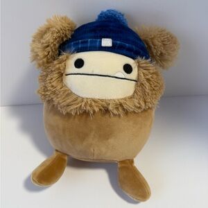 Squishmallows Benny the Yeti Bigfoot Plush in Warm Brown Blue Hat 8”